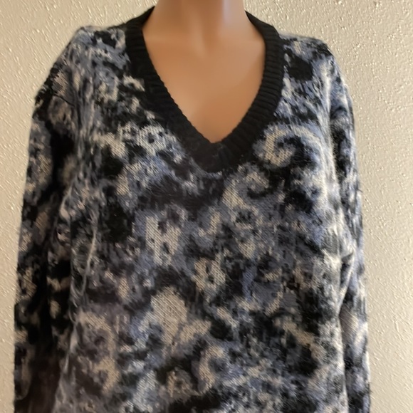 Liverpool Los Angeles Womens V-Neck Sweater in Abstract Blue NEW Large  New Tag - Picture 4 of 16